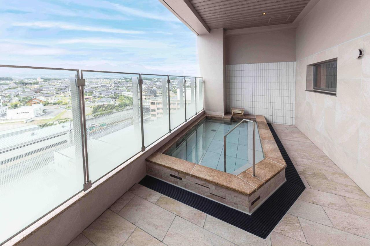 Aqa Hotel Premium Саку Екстер'єр фото